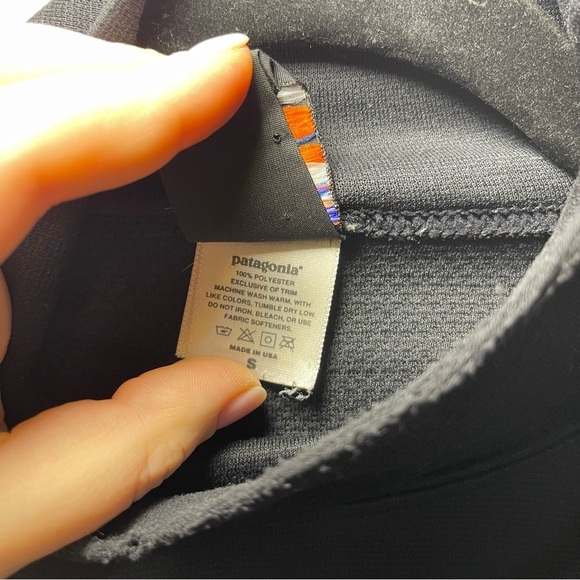 Patagonia Women's black long sleeve turtleneck thermal layering top in size S - Picture 5 of 8